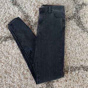 720 High Rise Super Skinny Levi's Size 26 After Sunset